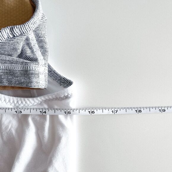 Lululemon Athletica Women Let It Loose Layered Bra Run Tank Top White Size 6 - Picture 6 of 6